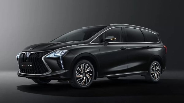 فورثنج U تور 2026: السعر والمواصفات في السعودية