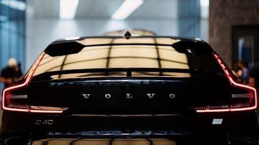 فولفو تسجل تراجعًا في الأرباح أقل من التوقعات