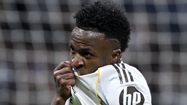 فينيسيوس يطالب براتب مرتفع لتمديد عقده مع ريال مدريد