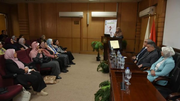 كهرباء الإسكندرية تنظم ندوة لطلاب الطب حول توفير الطاقة