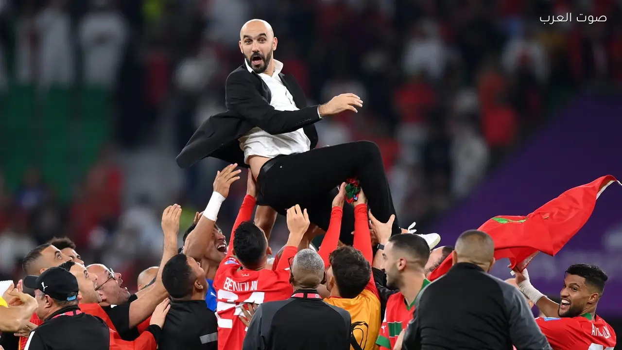 مبابي يؤيد وليد الركراكي لتولي تدريب ريال مدريد