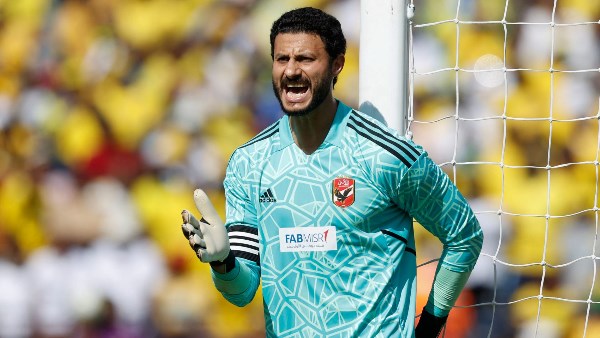 متى تنتهي عقوبة الشناوي وهل يمكنه اللعب ضد الزمالك؟