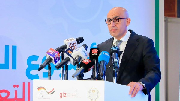 محمد عبد اللطيف: ضرورة دمج التعليم مع سوق العمل