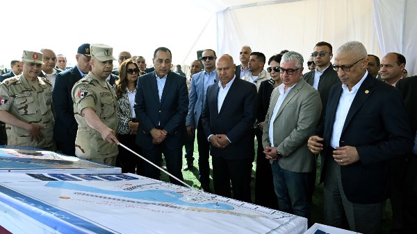 مدبولي: ميناء العريش محور تنمية سيناء وتعزيز صادراتها