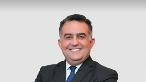 مدبولي يعيّن عمر صادق رئيسًا للبورصة المصرية