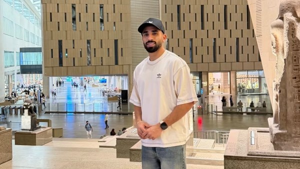 مروان عطية يتألق في المتحف المصري الكبير