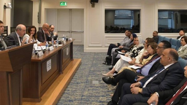 مصر للطيران تحتل المركز 68 عالمياً بين أفضل 100 شركة طيران