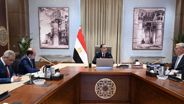 موعد تصفية مستحقات الشركاء الأجانب وخفض تاريخي للمديونية