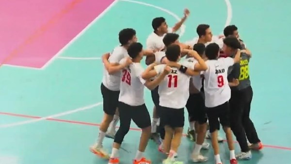 مينا ماهر يهنئ الزمالك بعد فوزه على الأهلي 33-28