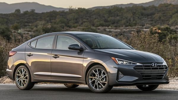 هيونداي إلنترا 2026 تتوفر بمواصفات جديدة