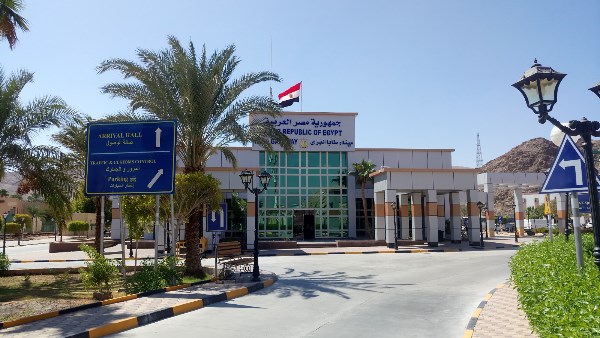 وزارة النقل توضح جهودها في تنمية سيناء