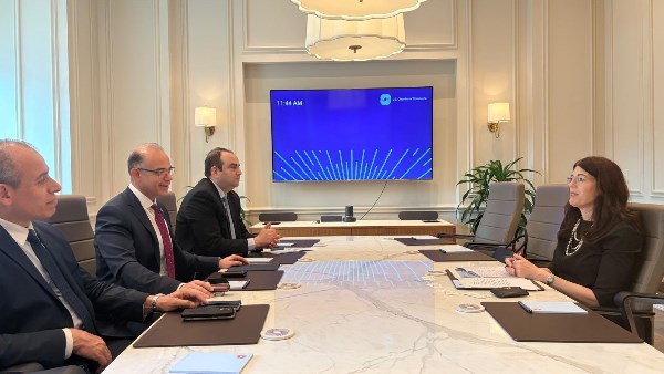 وزير الاستثمار: فرص نمو جديدة وملف الطروحات في التأمين من واشنطن