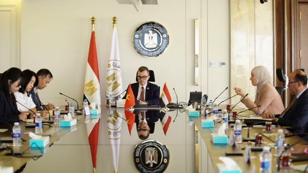 وزير التخطيط يبحث مع سفير فيتنام تعزيز التعاون الاقتصادي