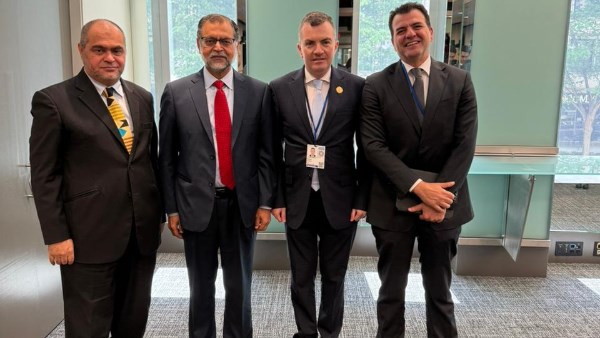 وزير التخطيط يجتمع مع البنك الإسلامي للتنمية لبحث التعاون