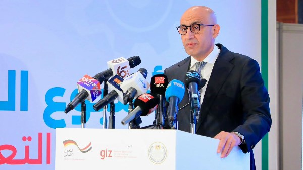 وزير التعليم: تدريس الثقافة المالية يعزز وعي الطلاب بالادخار والاستثمار