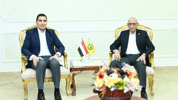 وزير الشباب والرياضة يلتقي محافظ شمال سيناء احتفالًا بعيد تحرير سيناء