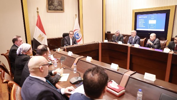 وزير الصحة يراقب تقدم بناء مستشفى النيل للأطفال