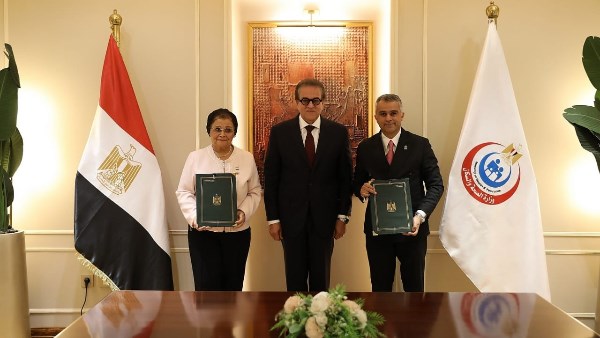 وزير الصحة يعلن تعاونًا مع مؤسسة شباب القادة للتوعية بالقضايا السكانية