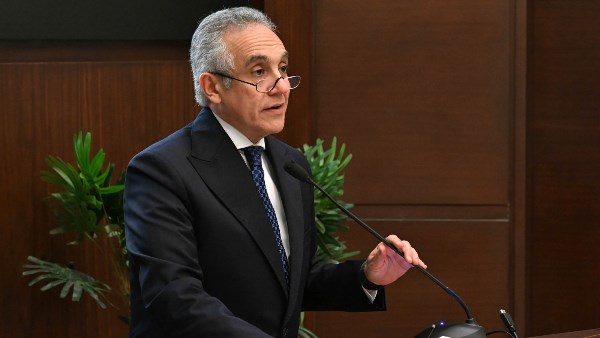 وزير العدل: قانون الأسرة يعزز تطوير الأحوال الشخصية