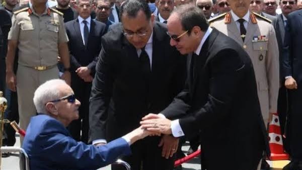 وفاة اللواء كمال مدبولي والد رئيس الوزراء المصري