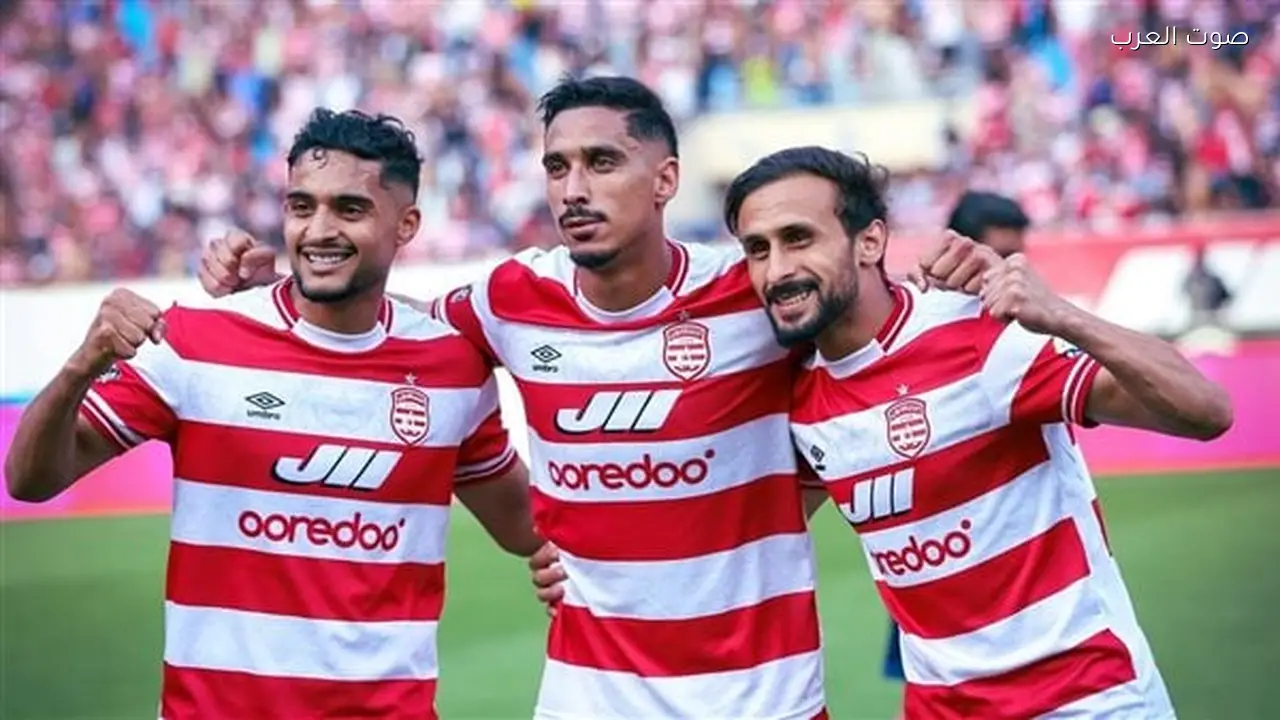 الإفريقي يتوج بلقب الدوري التونسي بعد فوز مثير على الترجي