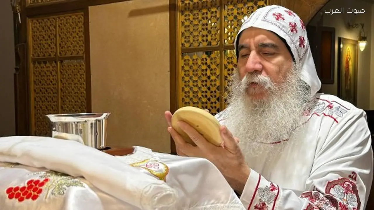 الأنبا غبريال يقود قداس دير السيدة العذراء المحرق بأسيوط