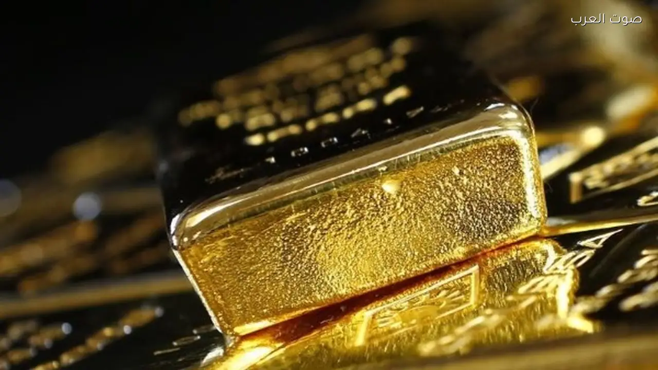 الذهب يتعافى من أدنى مستوى له في شهر بسبب التضخم وارتفاع أسعار النفط