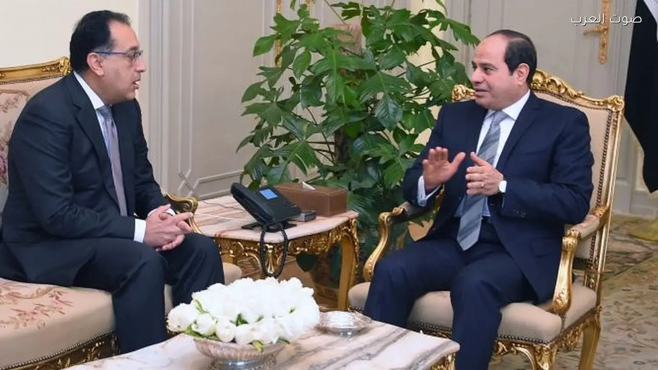 الرئيس السيسي يناقش ملفات سياسية واقتصادية واجتماعية هامة
