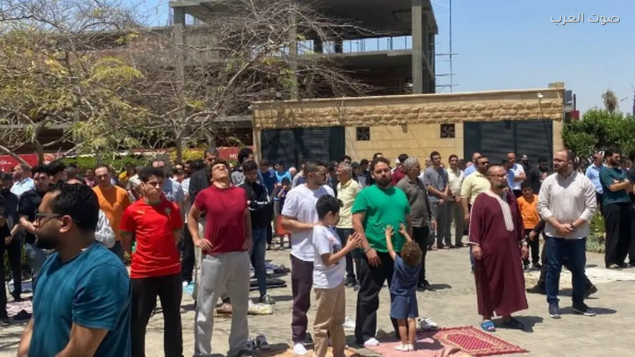تشييع جثمان عمرو النقلي من مسجد حسن الشربتلي