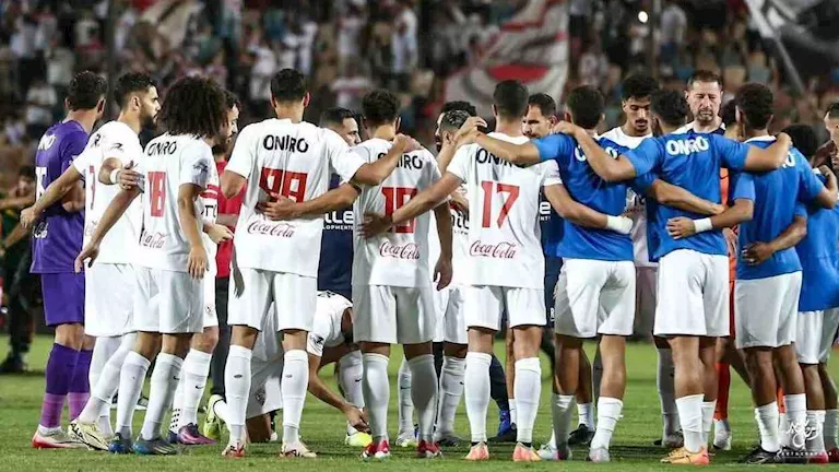 جون إدوارد يستبعد 5 لاعبين من الزمالك بينهم المحترفان في الدوري المصري