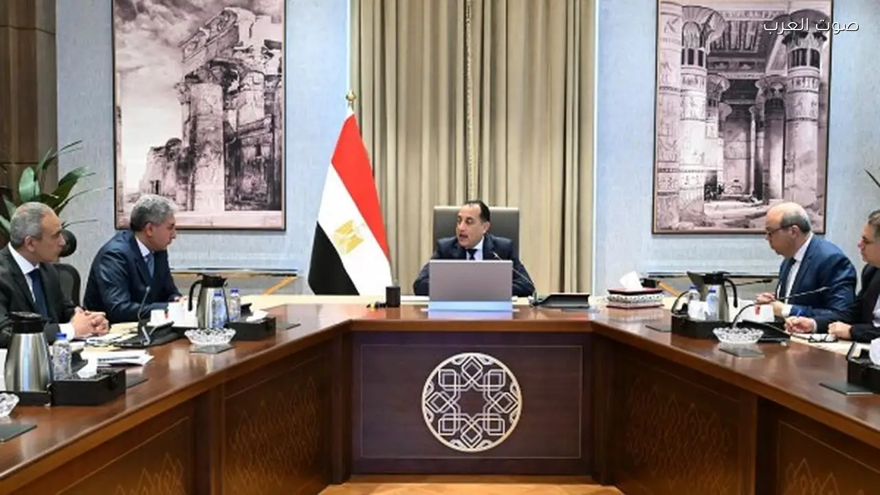 رئيس الوزراء يدعو لدعم قطاع السياحة في ظل التحديات الحالية