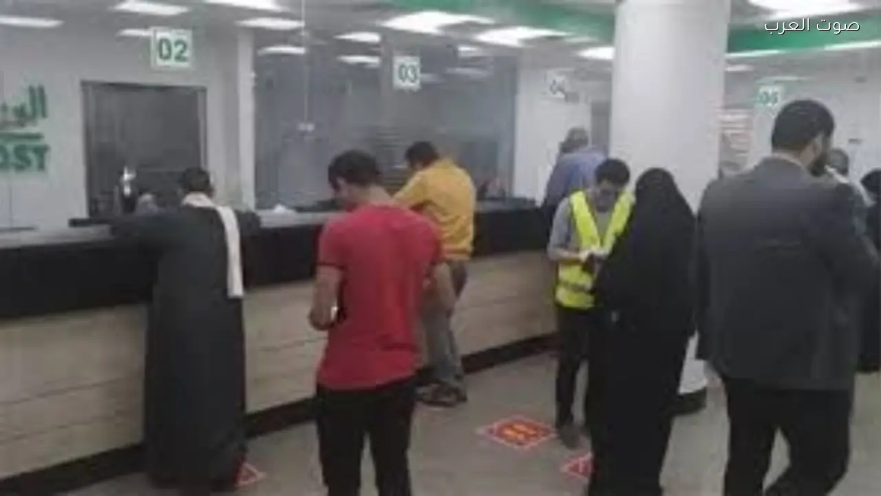 صرف 355 مليون جنيه منحة عيد العمال لـ236 ألف عامل عبر البريد