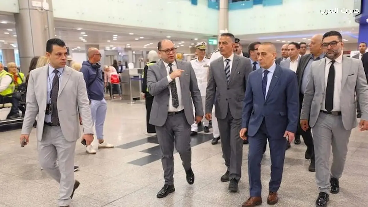 لجنة التفتيش الأمني تراجع كفاءة التشغيل بمطار القاهرة