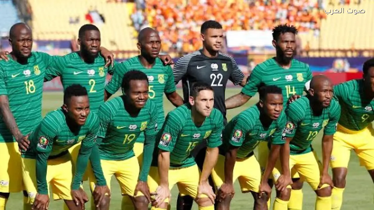 مدرب جنوب إفريقيا يعلن الوصول المبكر إلى المكسيك للتأقلم قبل كأس العالم