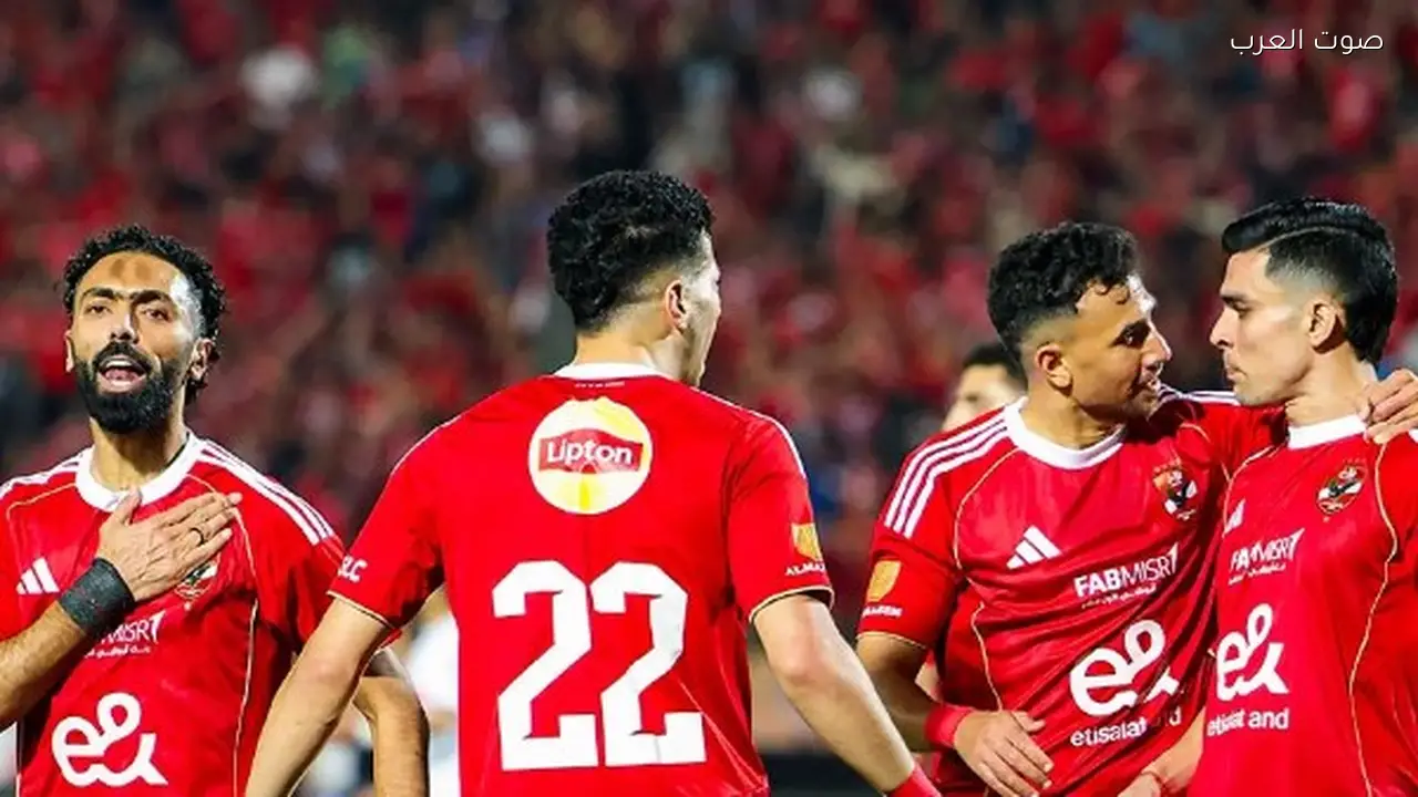 مهاجم الأهلي يغادر الفريق بعد انتهاء الدوري