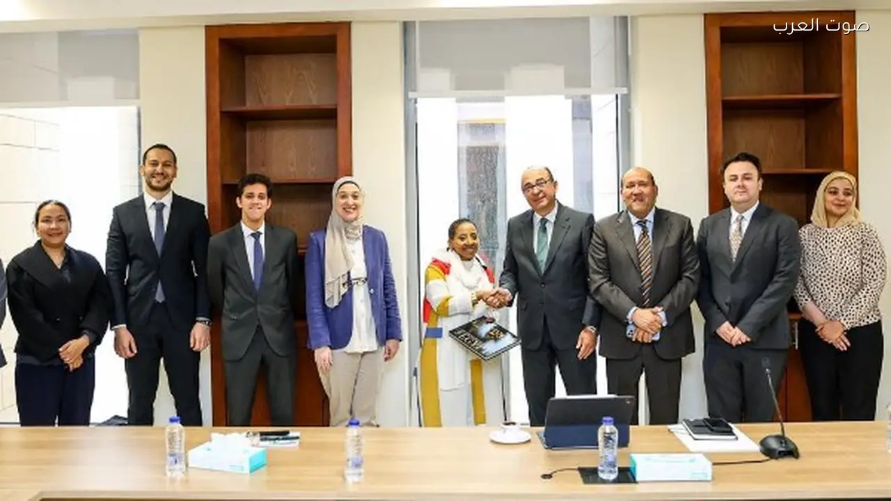 وزارة التخطيط تستقبل بعثة صندوق الاستثمار الأخضر لبحث التعاون في المشاريع الخضراء