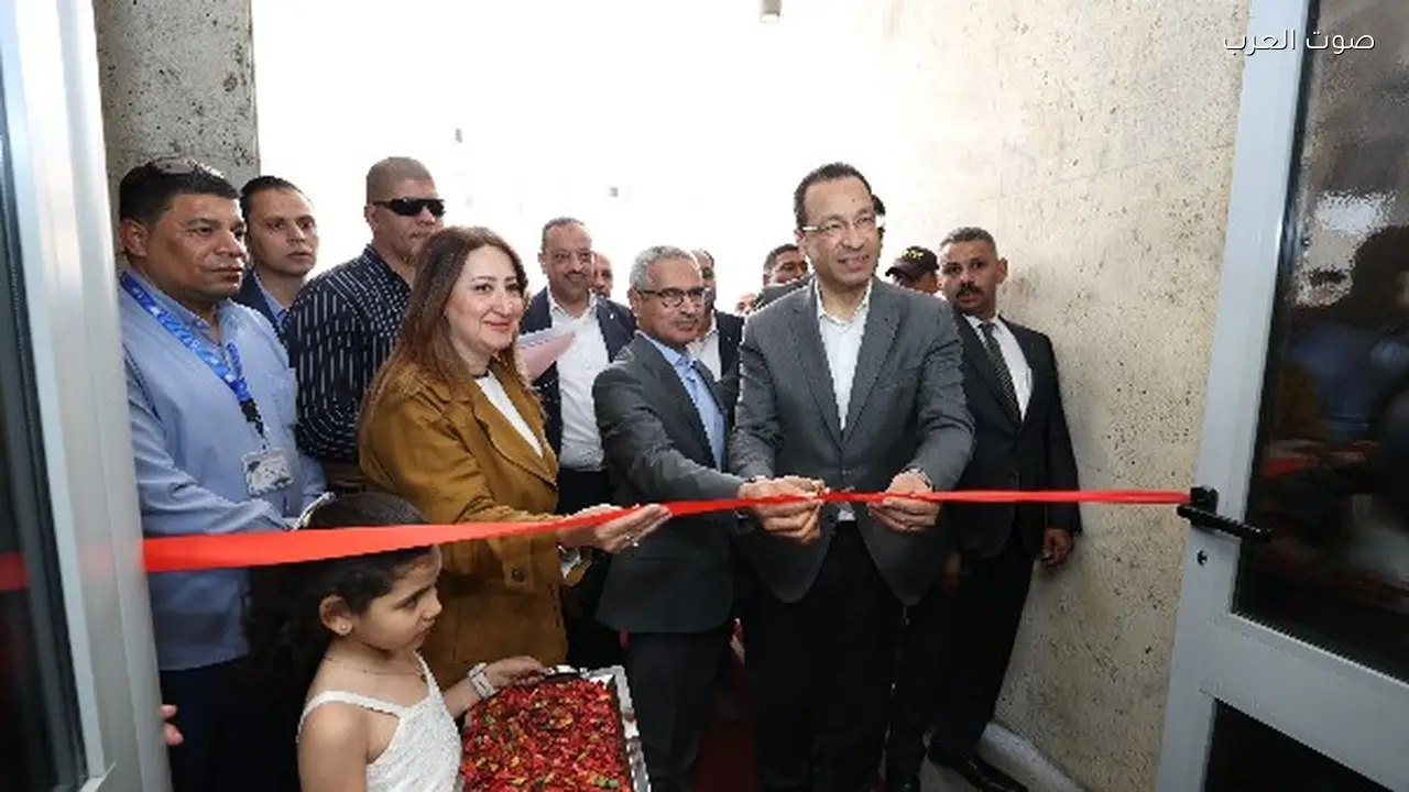 وزير الاتصالات يفتتح مكتب بريد بني سويف بعد تطويره