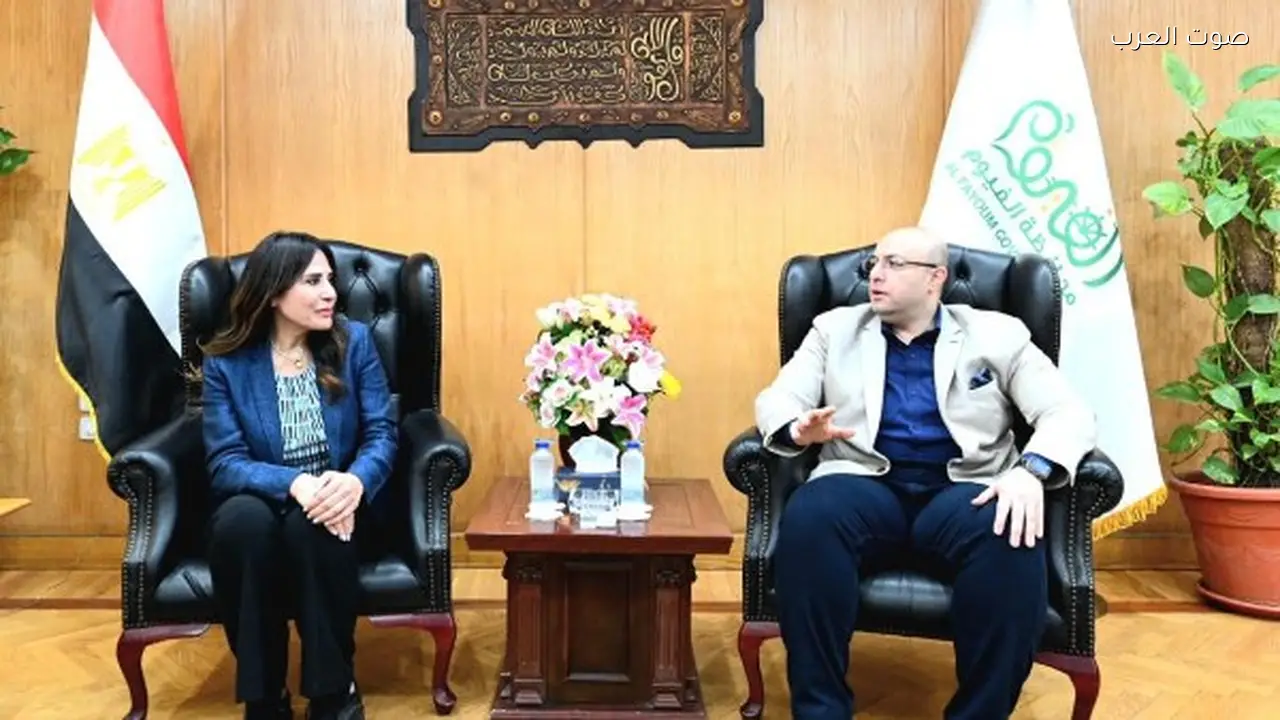 وزيرة الإسكان تتابع مشروعات مياه الشرب والصرف الصحي بالفيوم