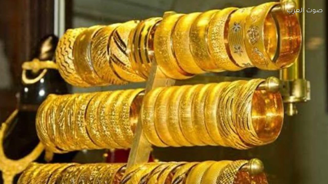 آي صاغة الأونصة تقفز 140 دولارا والذهب في مصر يرتفع 5 جنيهات فقط