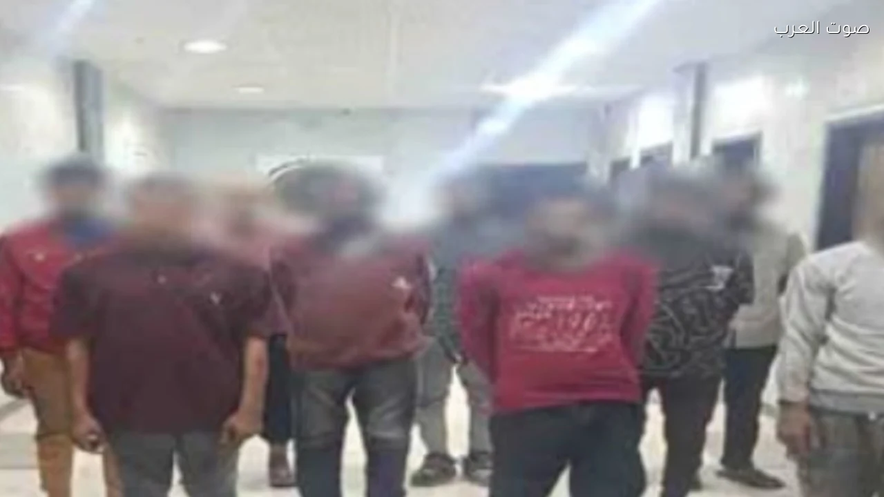 التحقيق مع 10 أشخاص في الجيزة لاستغلال أطفال في التسول واستجداء المارة