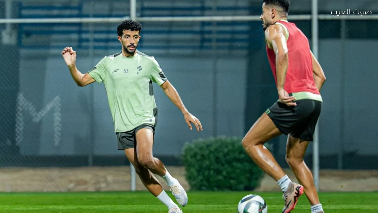 الفتح والأهلي في قمة الجولة الثامنة من دوري روشن السعودي