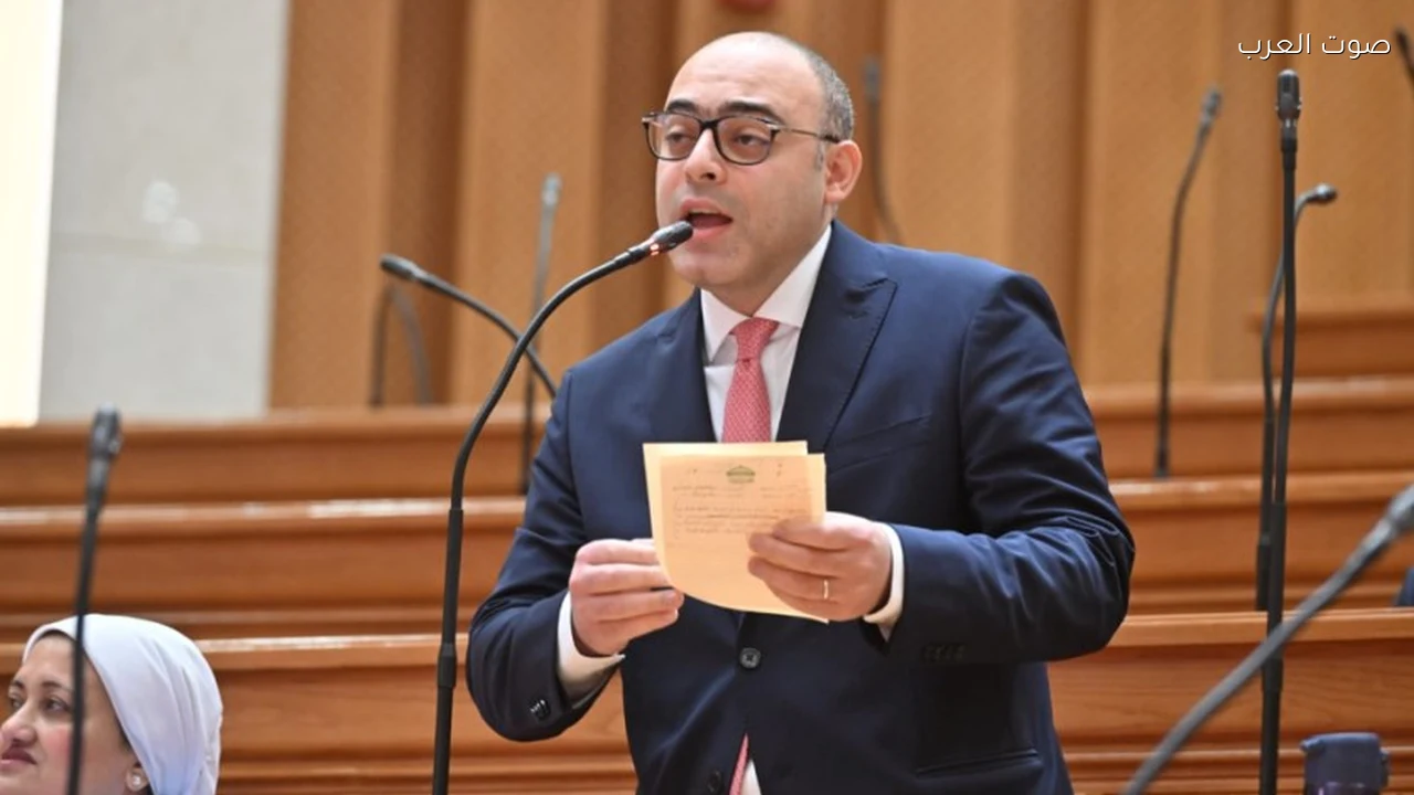 أحمد علاء يتقدم بطلب إحاطة بشأن إزالة حديقة في زهراء المعادي