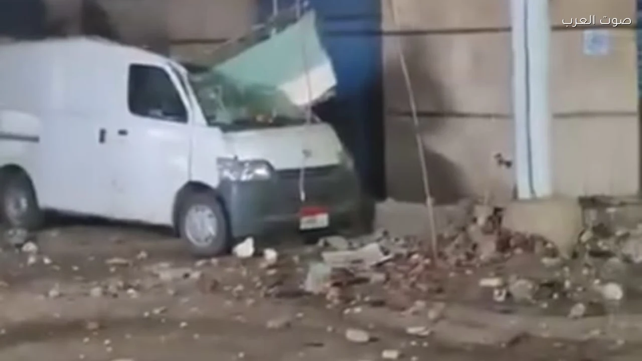 انهيار شرفة بالطابق الرابع في دسوق وإخلاء العقار لفحص سلامته