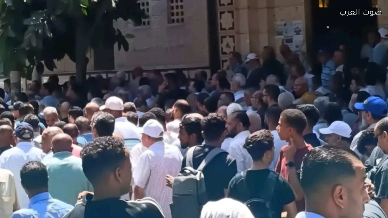 تشييع جثمان إيمان الفولي ضحية حادث سيارة العاملات بالطريق الدولي في الإسكندرية