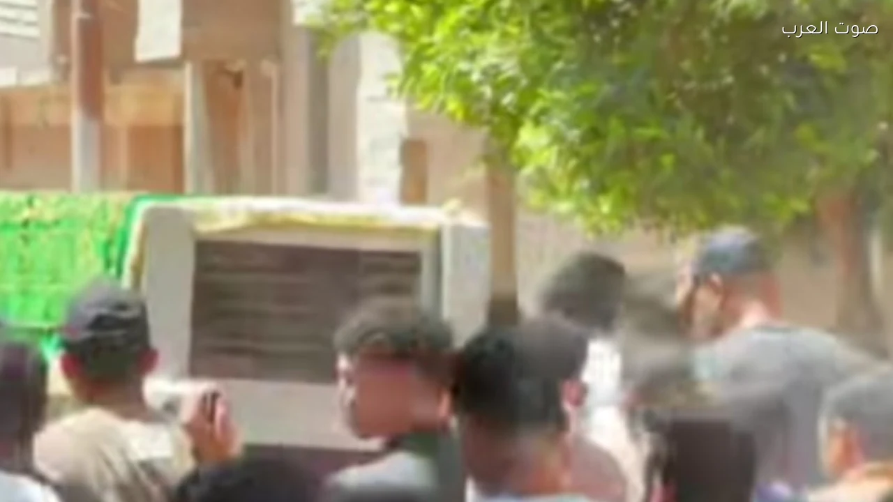 تشييع جثماني طفلين غرقا في ترعة الإبراهيمية بالمنيا