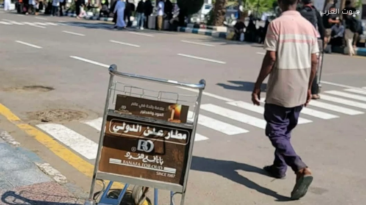 مطار عدن يتعرض لهجومين صاروخيين والسلطات تعلن تعطيل أربع رحلات جوية