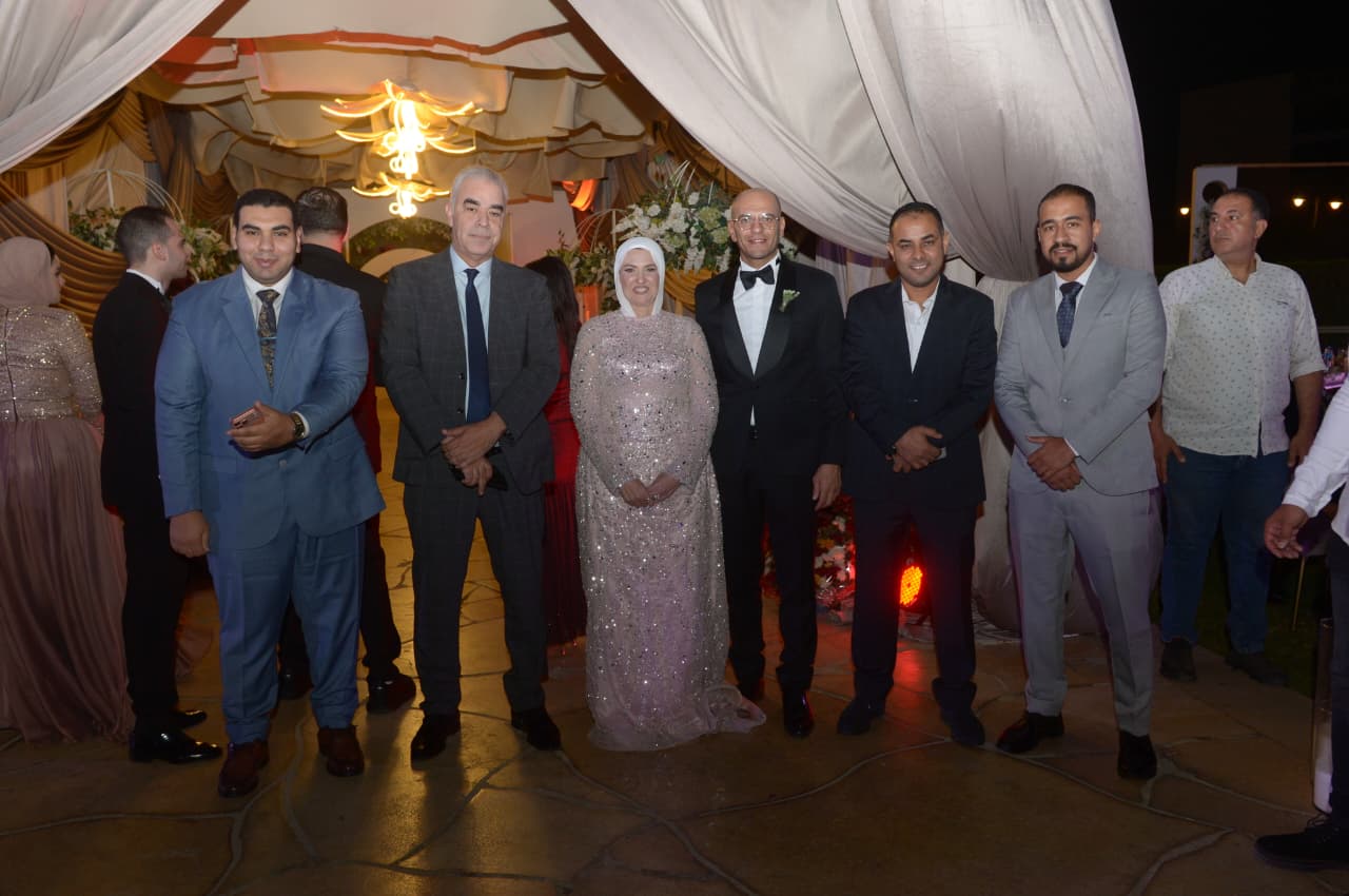 بحضور قيادات برلمانية.. زينب فهيم تحتفل بزفاف نجله
