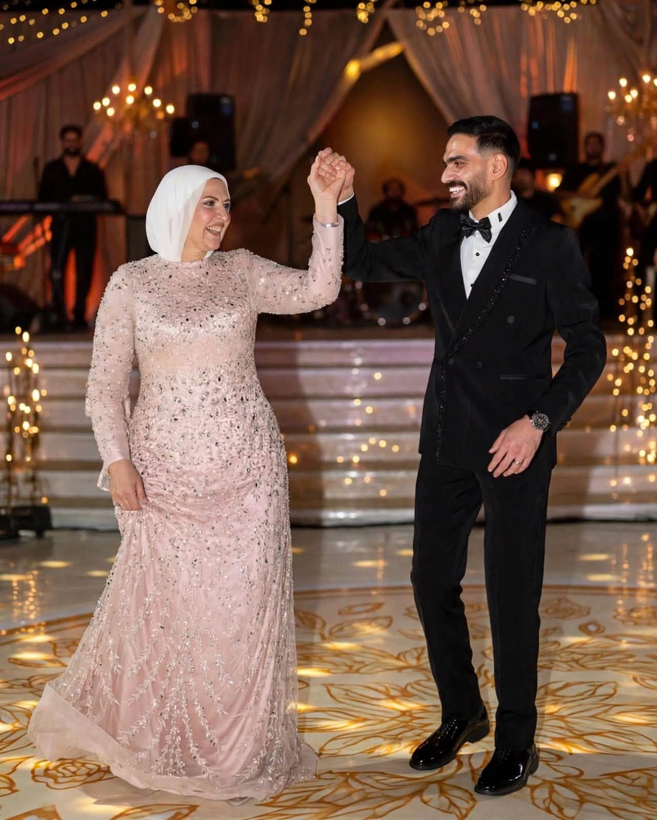بحضور قيادات برلمانية.. زينب فهيم تحتفل بزفاف نجله