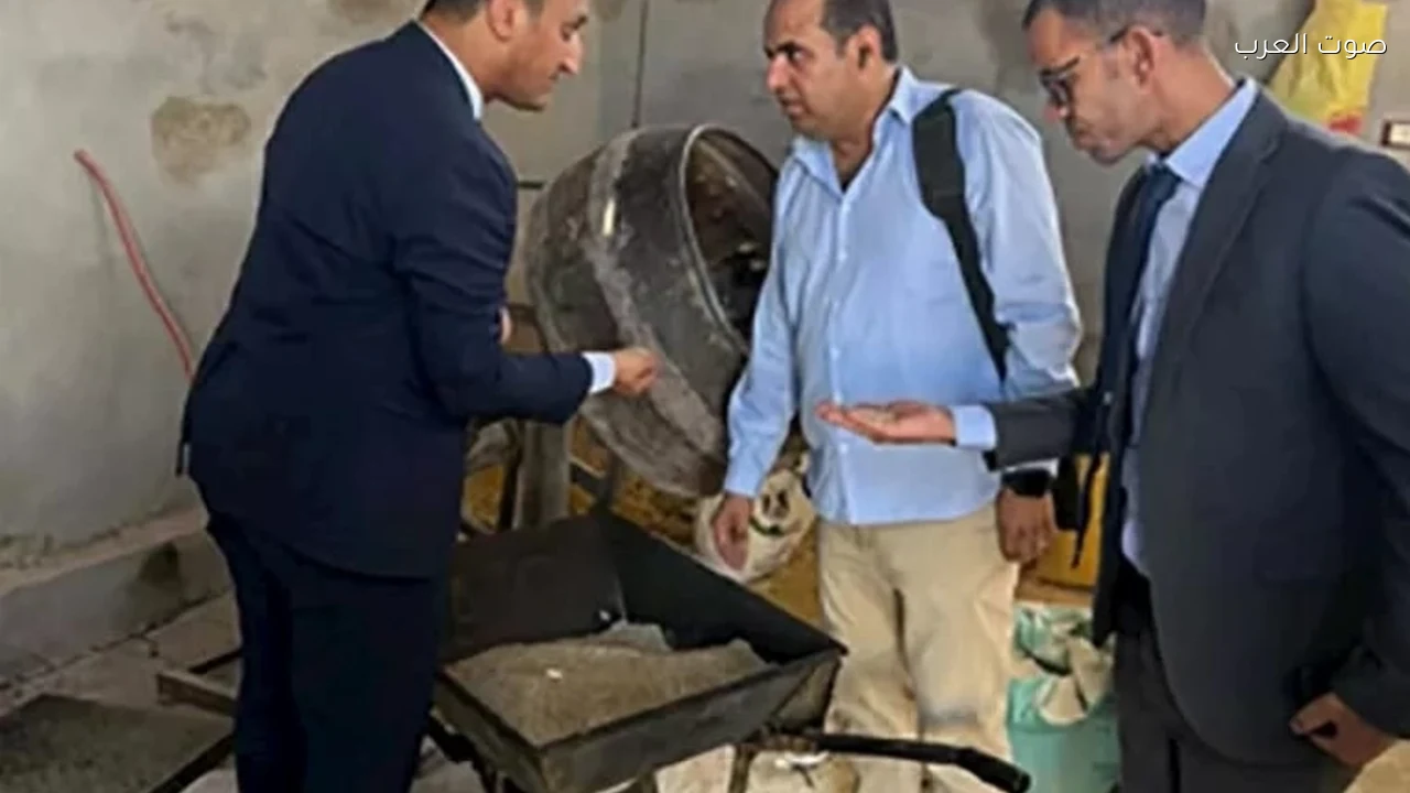 ضبط منشأة غير مرخصة في بني سويف تقلد الفلفل الأسود بعجين رديء ودقيق مدعم