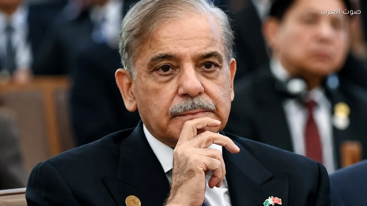رئيس وزراء باكستان يؤكد التزام بلاده بأمن السعودية وسيادتها